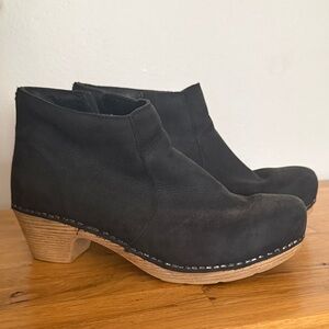 dansko clog boots size 39 black leather